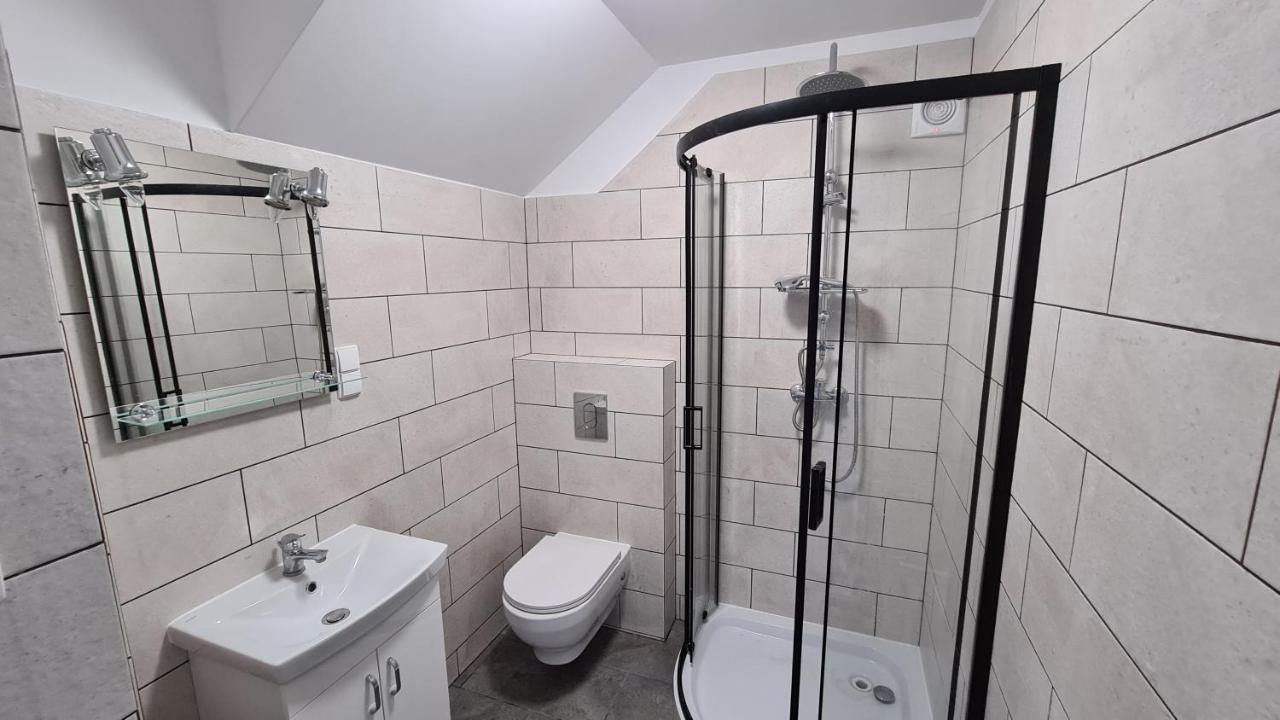 Urocze Apartamenty Na Wsi Goledzinow Exteriör bild