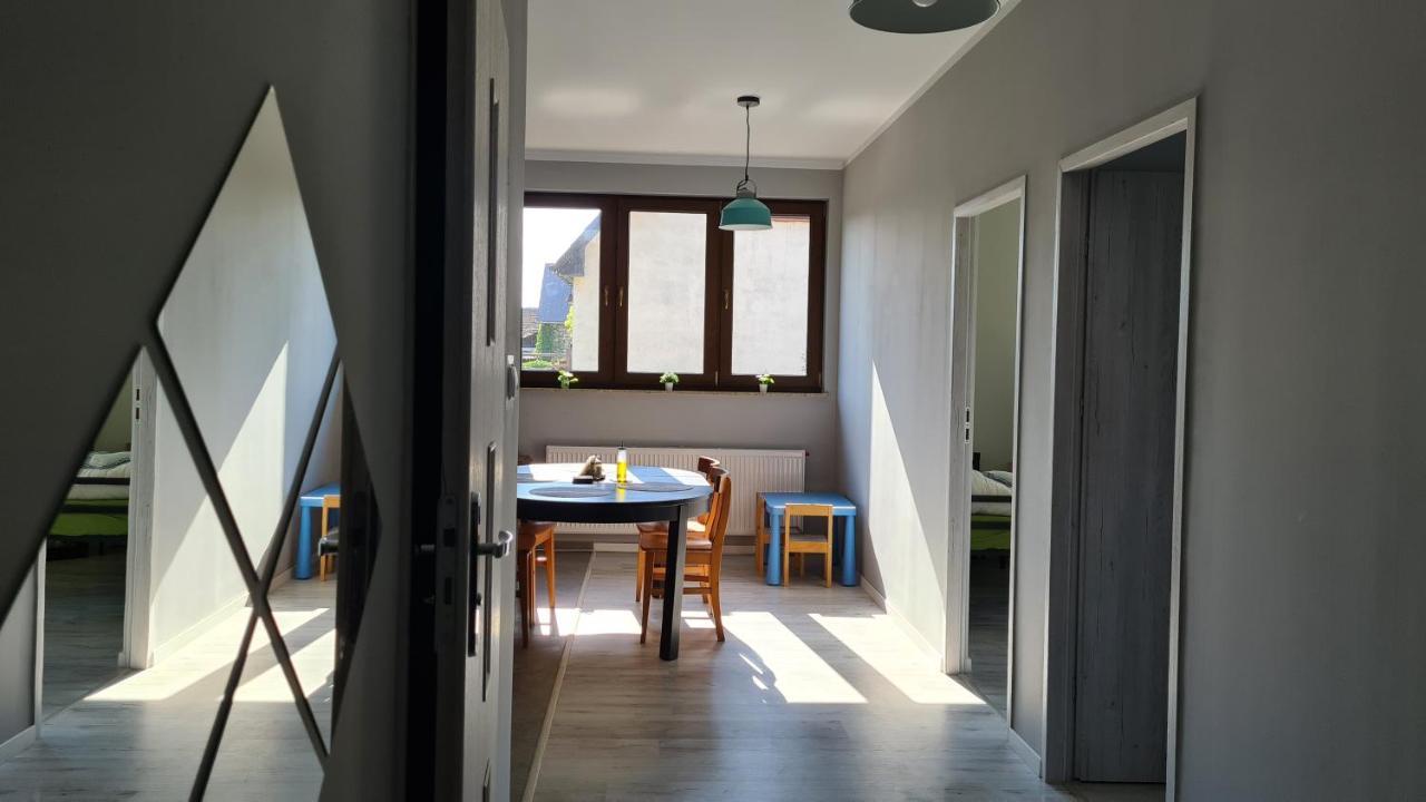 Urocze Apartamenty Na Wsi Goledzinow Exteriör bild