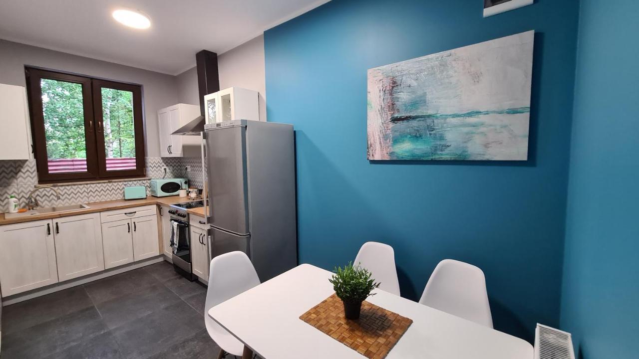 Urocze Apartamenty Na Wsi Goledzinow Exteriör bild