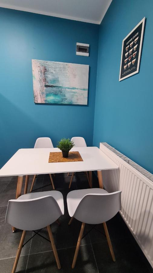 Urocze Apartamenty Na Wsi Goledzinow Exteriör bild