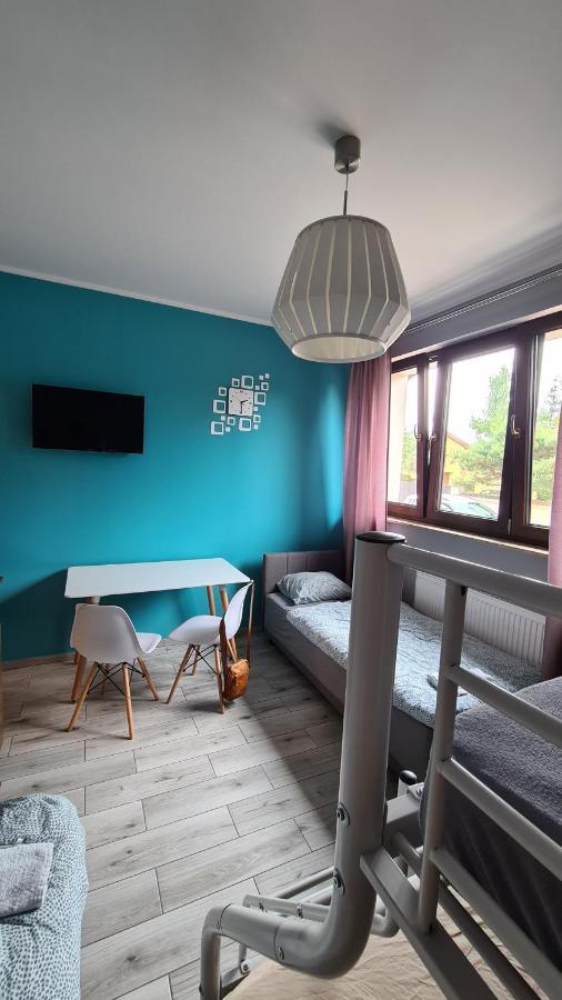 Urocze Apartamenty Na Wsi Goledzinow Exteriör bild