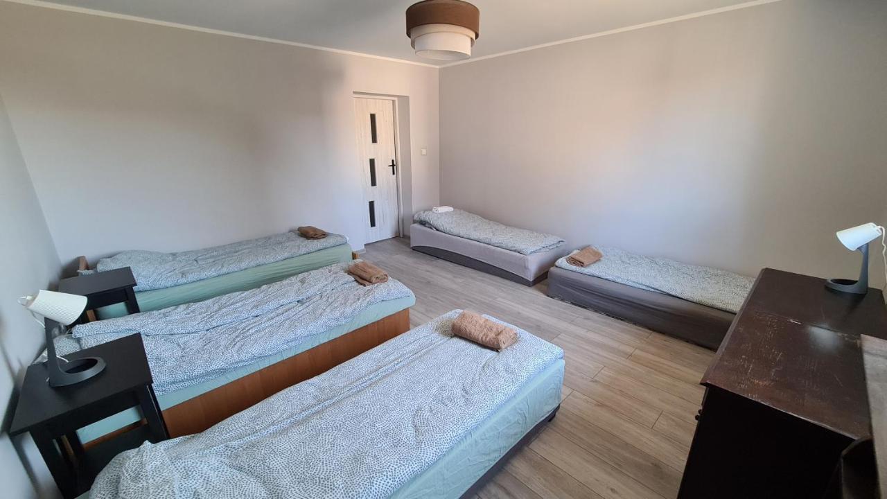 Urocze Apartamenty Na Wsi Goledzinow Exteriör bild